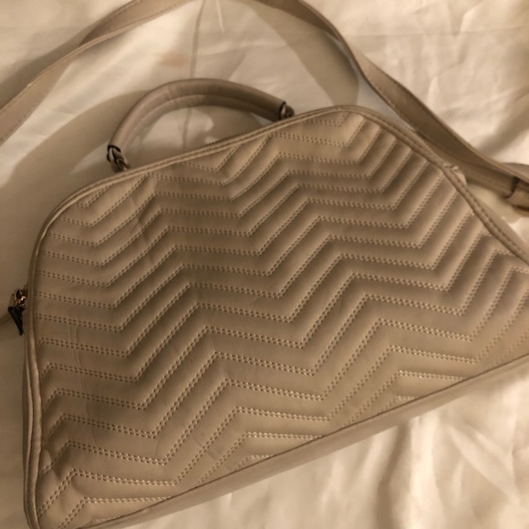 💜Crossbody Cream Purse - Picture 8 of 10